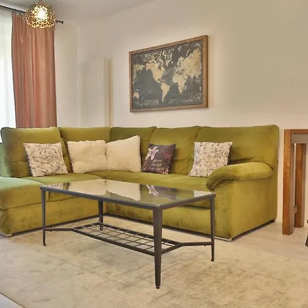 Ada Apartment 406 *